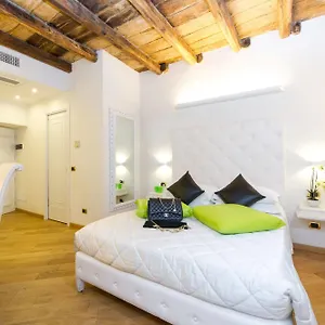 *** Bed & Breakfast Domus Spagna Capo Le Case Italia